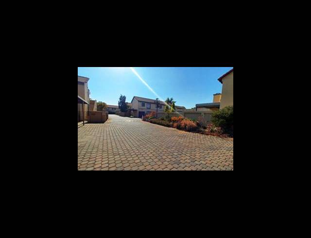 2 BEDROOM DUPLEX SOLD IN ANNLIN